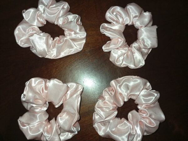 Z0005 - Scrunchie - Image 3